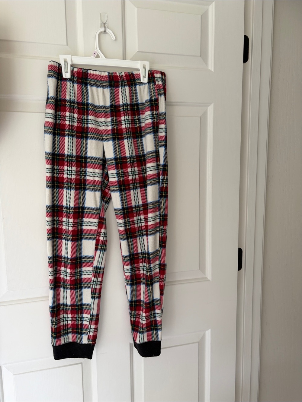 Old Navy Red, White & Black Plaid Fleece Pajama Bottoms for Kids